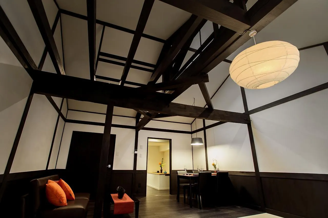 Kotonoya Villa Kiotó 0*,  Japán