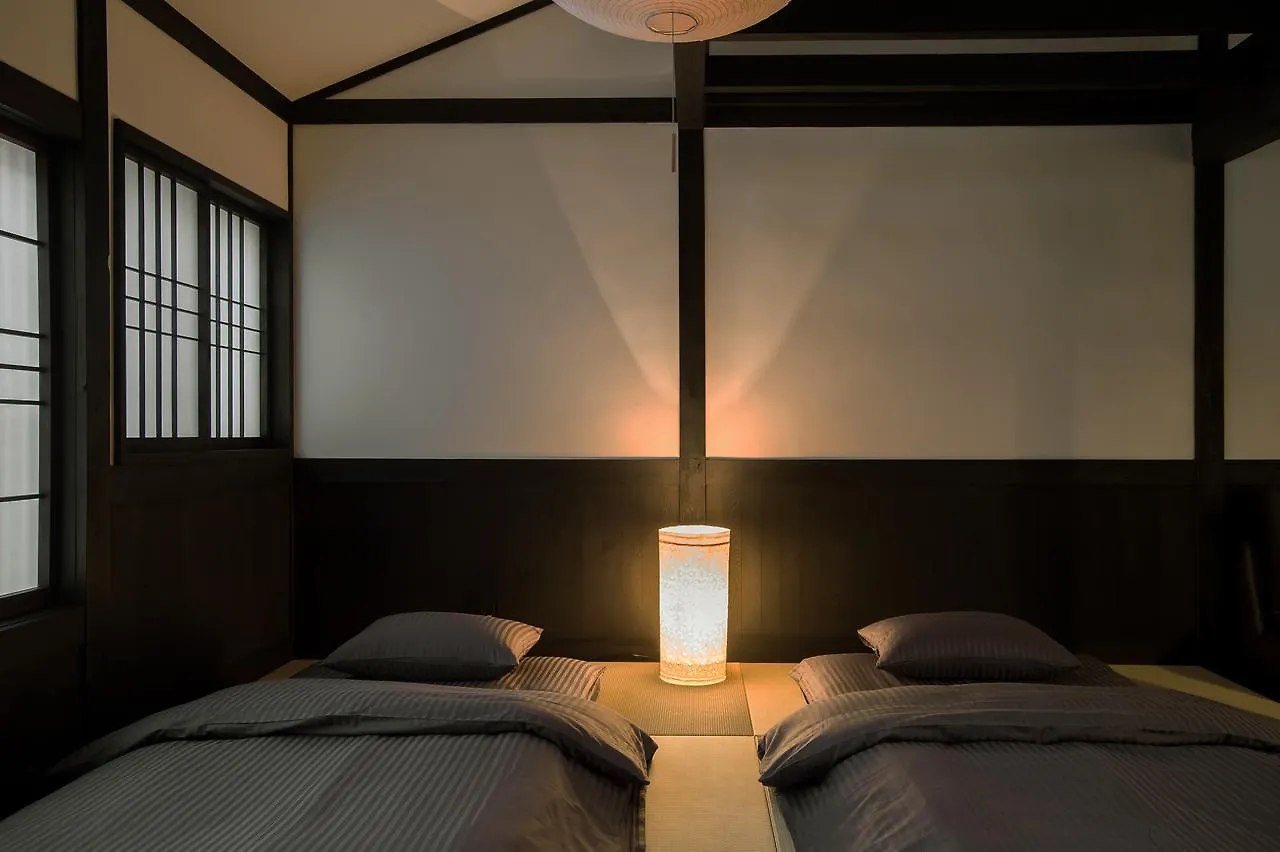 Kotonoya Villa Kiotó 0*,  Japán